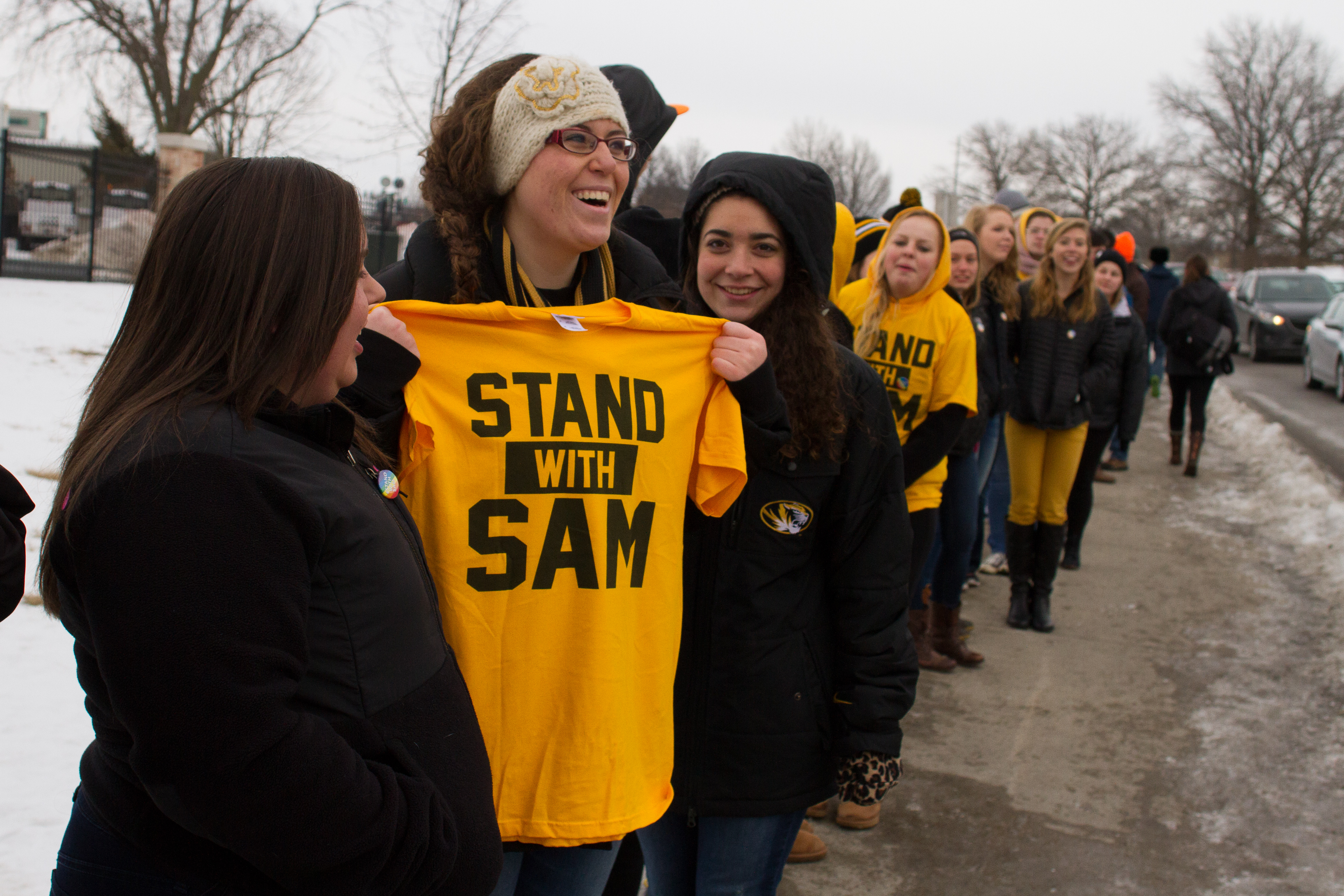 File Stand With Sam Wbc Counterprotestors Jpg Wikipedia