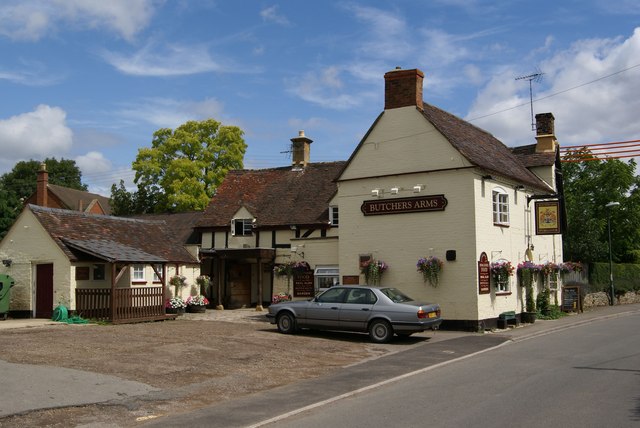 File:The Butcher's Arms - geograph.org.uk - 1425146.jpg