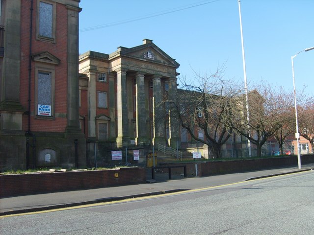 File:The Royal Hospital - geograph.org.uk - 391549.jpg