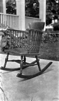 File:Wooden rocking chair.jpg