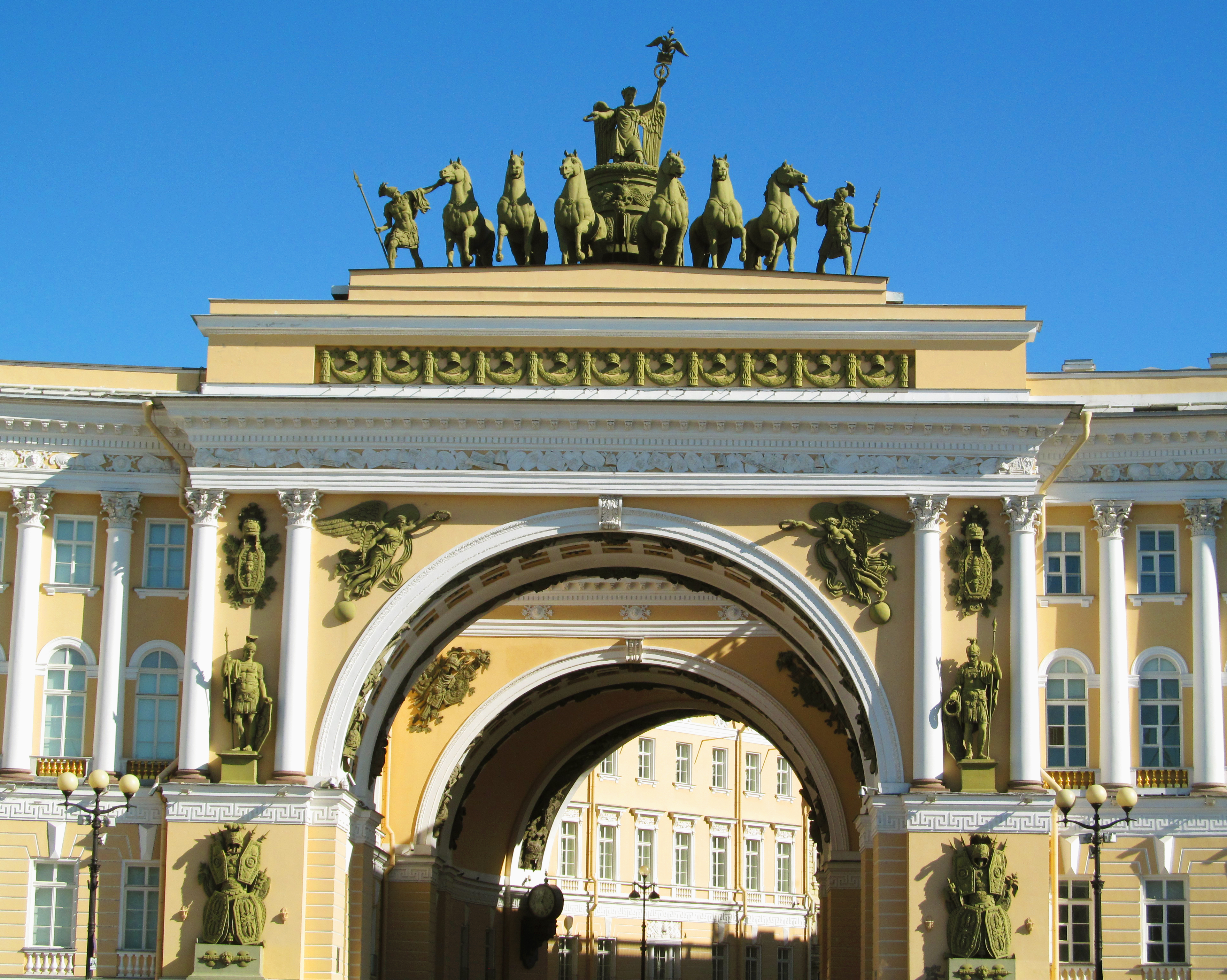 арка генштаба в санкт петербурге