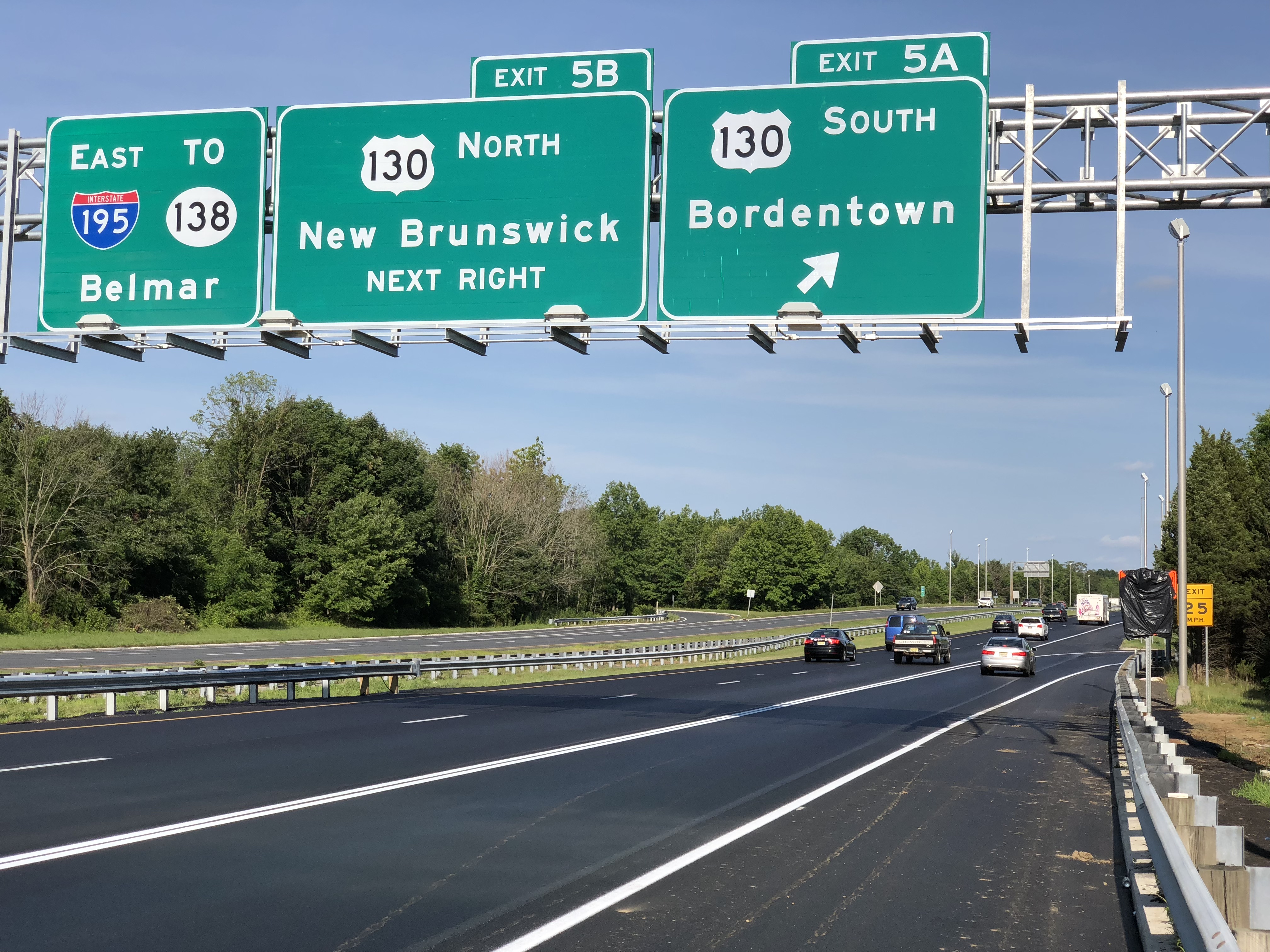 File 07 15 17 25 08 View East Along Interstate 195 Central Jersey Expressway At Exit 5a U S Route 130 South Bordentown In Hamilton Township Mercer County New Jersey Jpg Wikimedia Commons