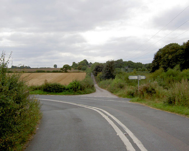 File:4 lanes junction - geograph.org.uk - 550504.jpg