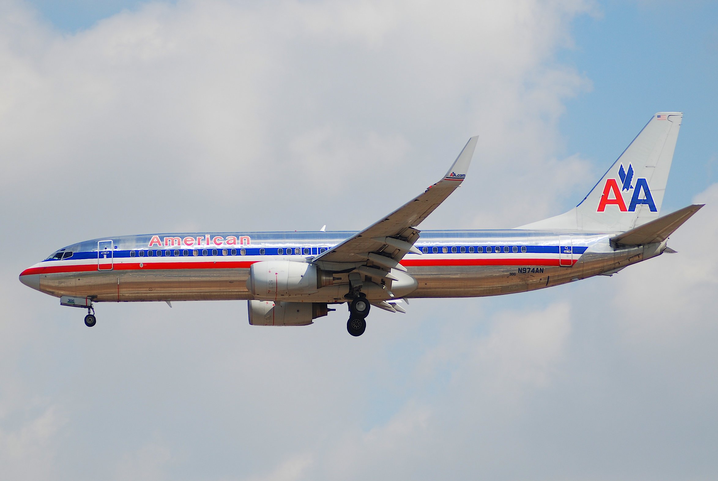 N 974. American Airlines 737. Икар Боинг 737-800. B738.