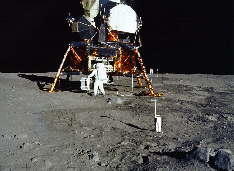 File:Apollo 11 1998 scan.jpg