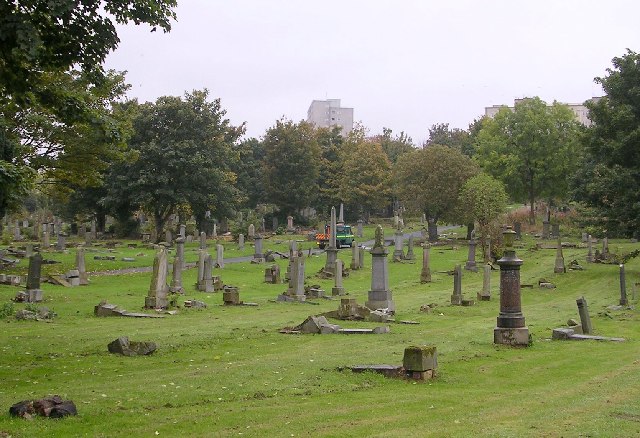 File:Craigton Cemetery - geograph.org.uk - 69191.jpg