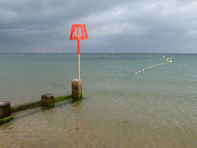 File:Groyne at Swanage - geograph.org.uk - 564636.jpg