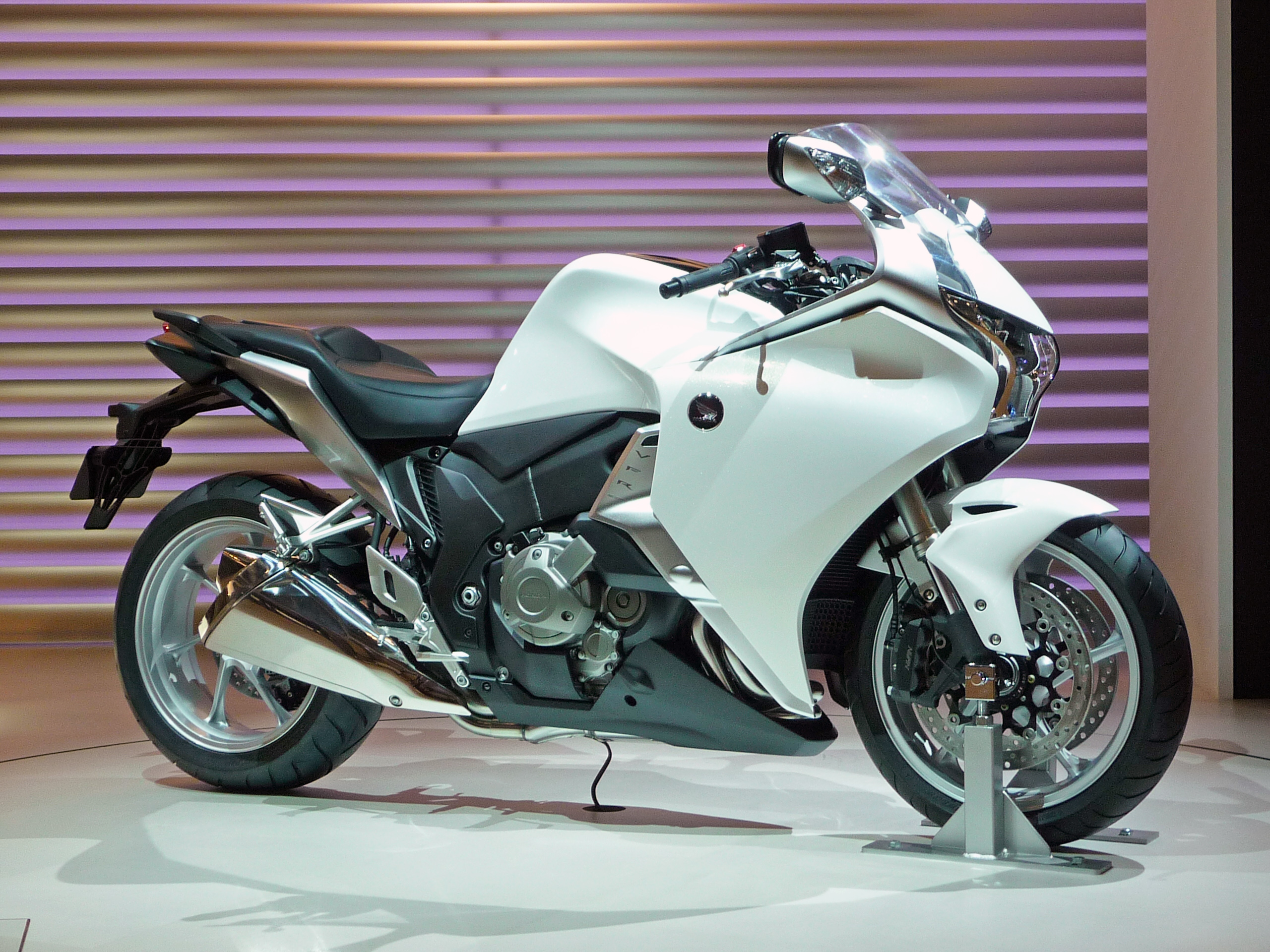 Honda VFR 1200 РѕР±РѕРё