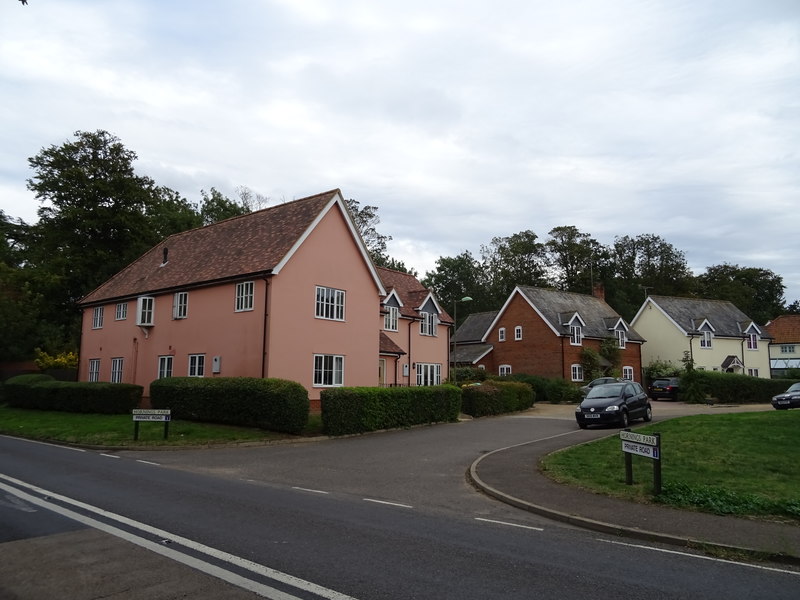 File:Houses on Hornings Park, Horringer - geograph.org.uk - 6256709.jpg