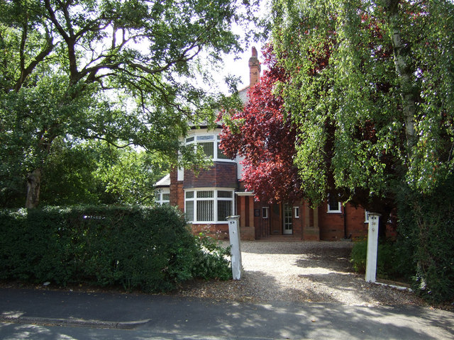 File:Hull Clinic of Complementary Medicine - geograph.org.uk - 540432.jpg