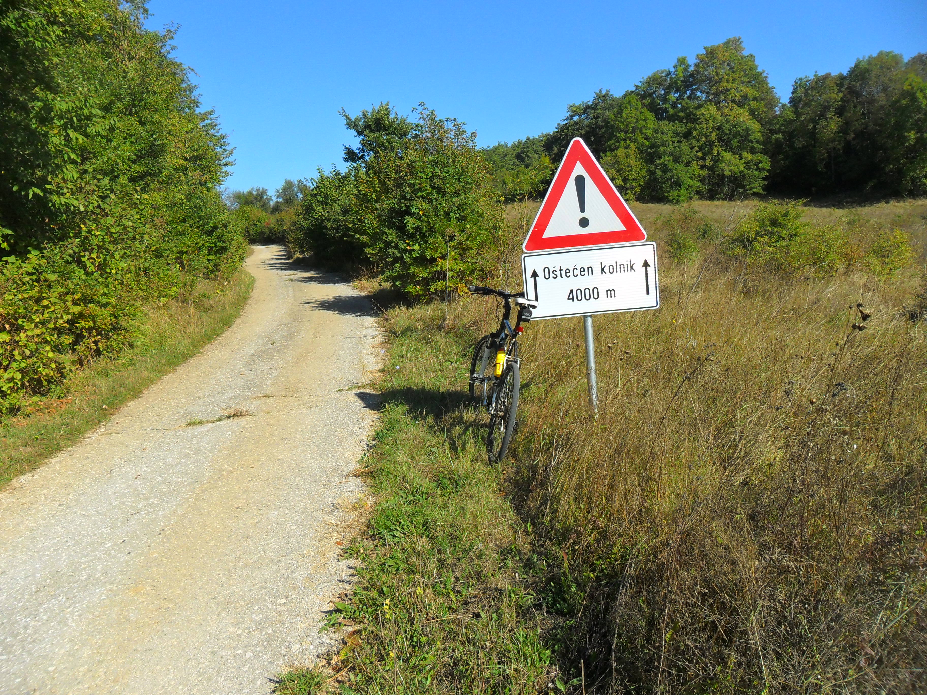 File:Polican,Skrapar,ALBANIA - panoramio.jpg - Wikimedia Commons