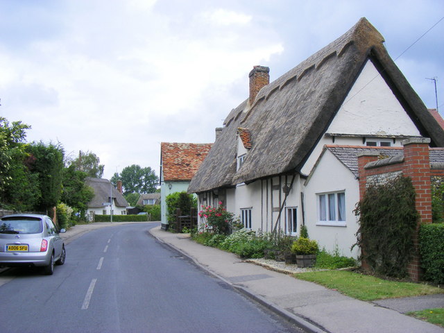 File:Looking north along the high street, Great Abington - geograph.org.uk - 1347622.jpg