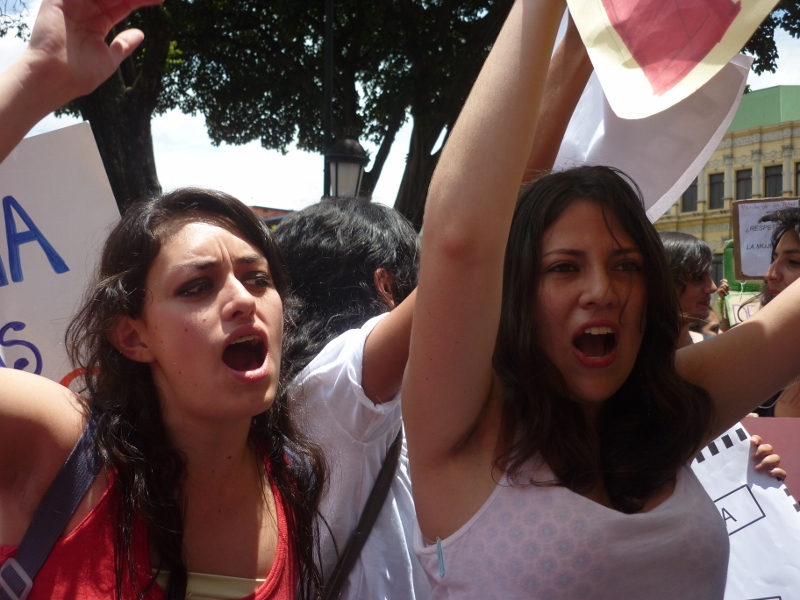 File:Marcha de las putas en Costa Rica, 2011 -24.jpg