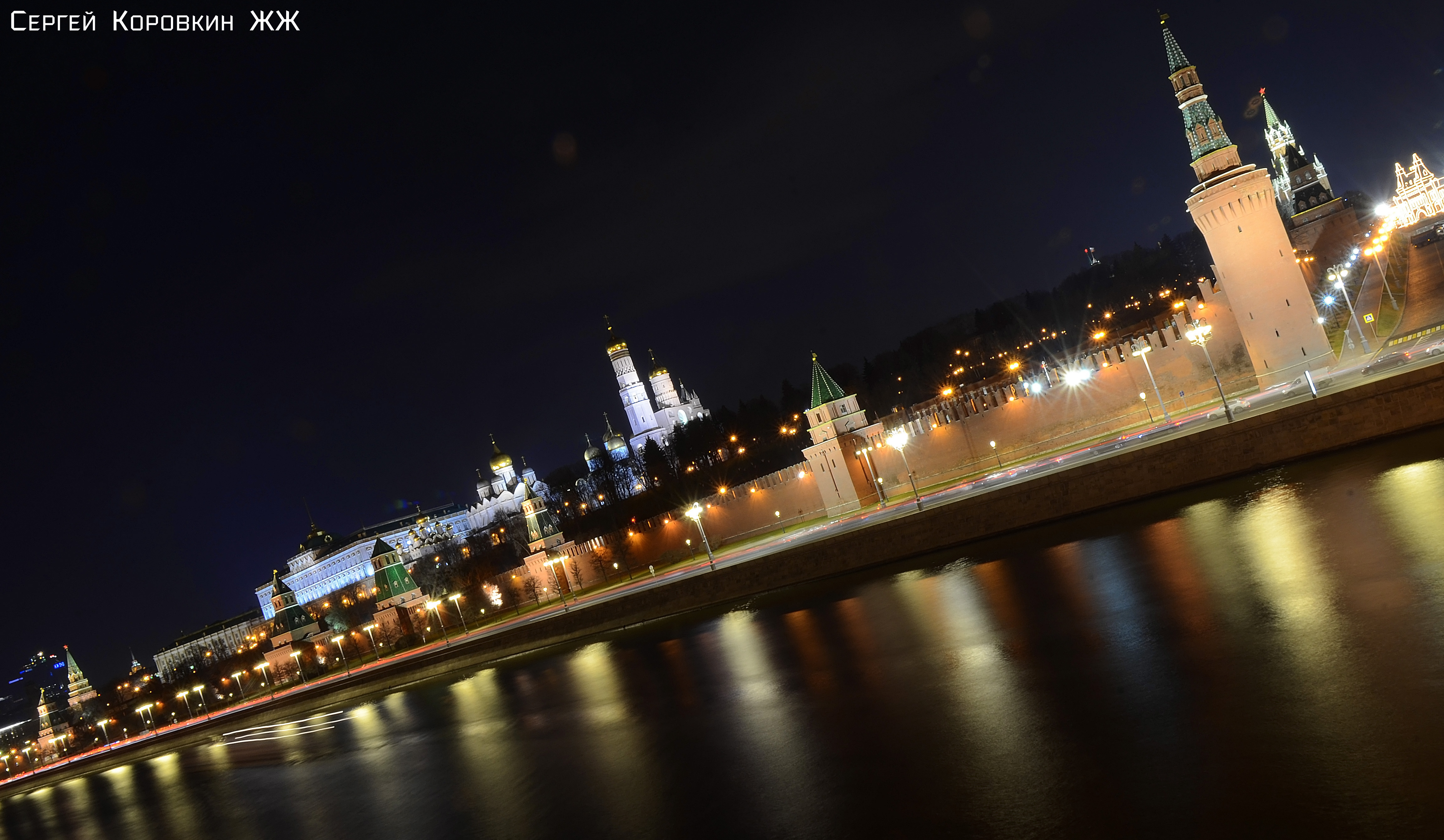 Кремлевский режим. Московский Кремль ночью с подсветкой. Фотообои Кремль Москва. Московский Кремль в 2019 году.