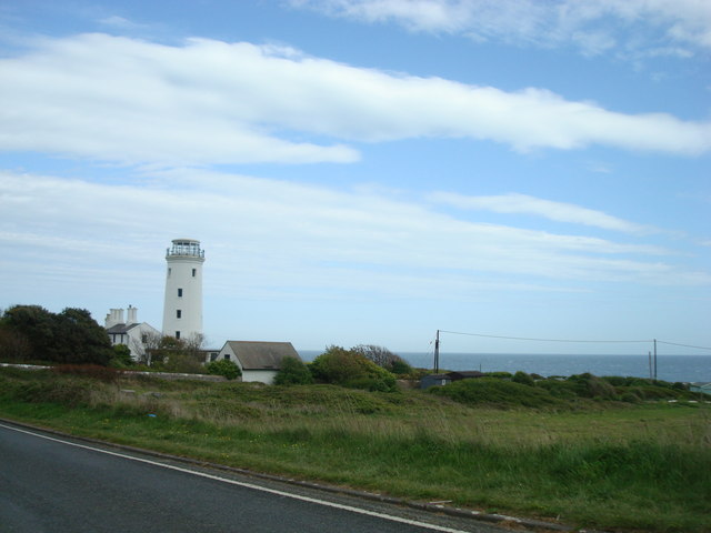 File:Old Lower Lighthouse, Portland - geograph.org.uk - 1302181.jpg