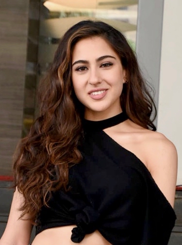 Sara Ali Khan's fans come forward in support after backlash over 'All Lives  Matter' post – India TV