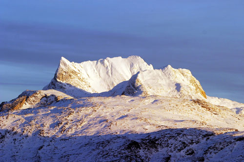 Sermitsiaq (mountain) httpsuploadwikimediaorgwikipediacommons11