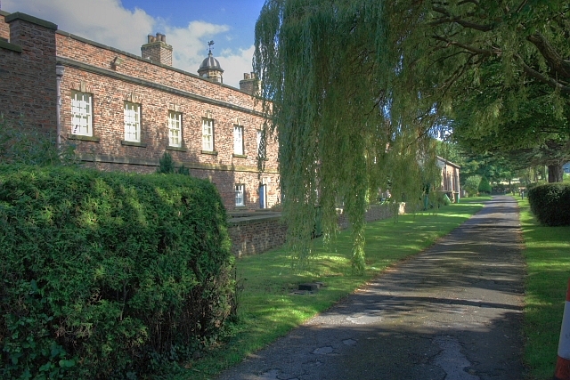 File:Sir William Turner's Almshouses - geograph.org.uk - 894880.jpg