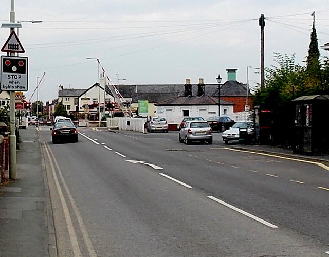 File:Stop when lights show, Gobowen - geograph.org.uk - 4173274.jpg