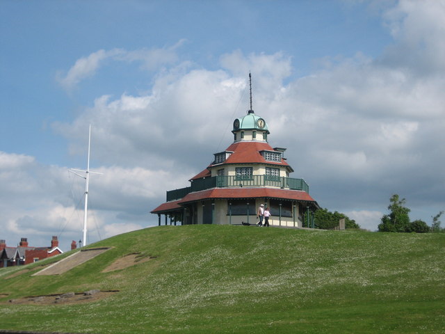 File:The Mount, Fleetwood - geograph.org.uk - 1467972.jpg