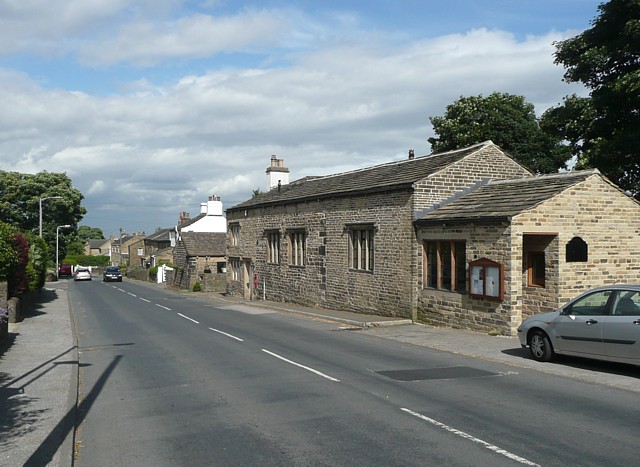 Small picture of Tong Village Hall courtesy of Wikimedia Commons contributors