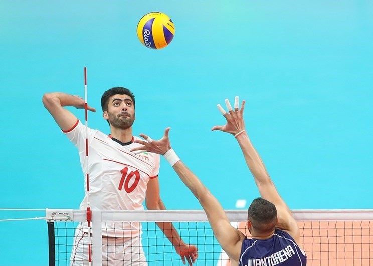 File:Volleyball match between national teams of Iran and Italy at the Olympic Games in 2016 - 5.jpg