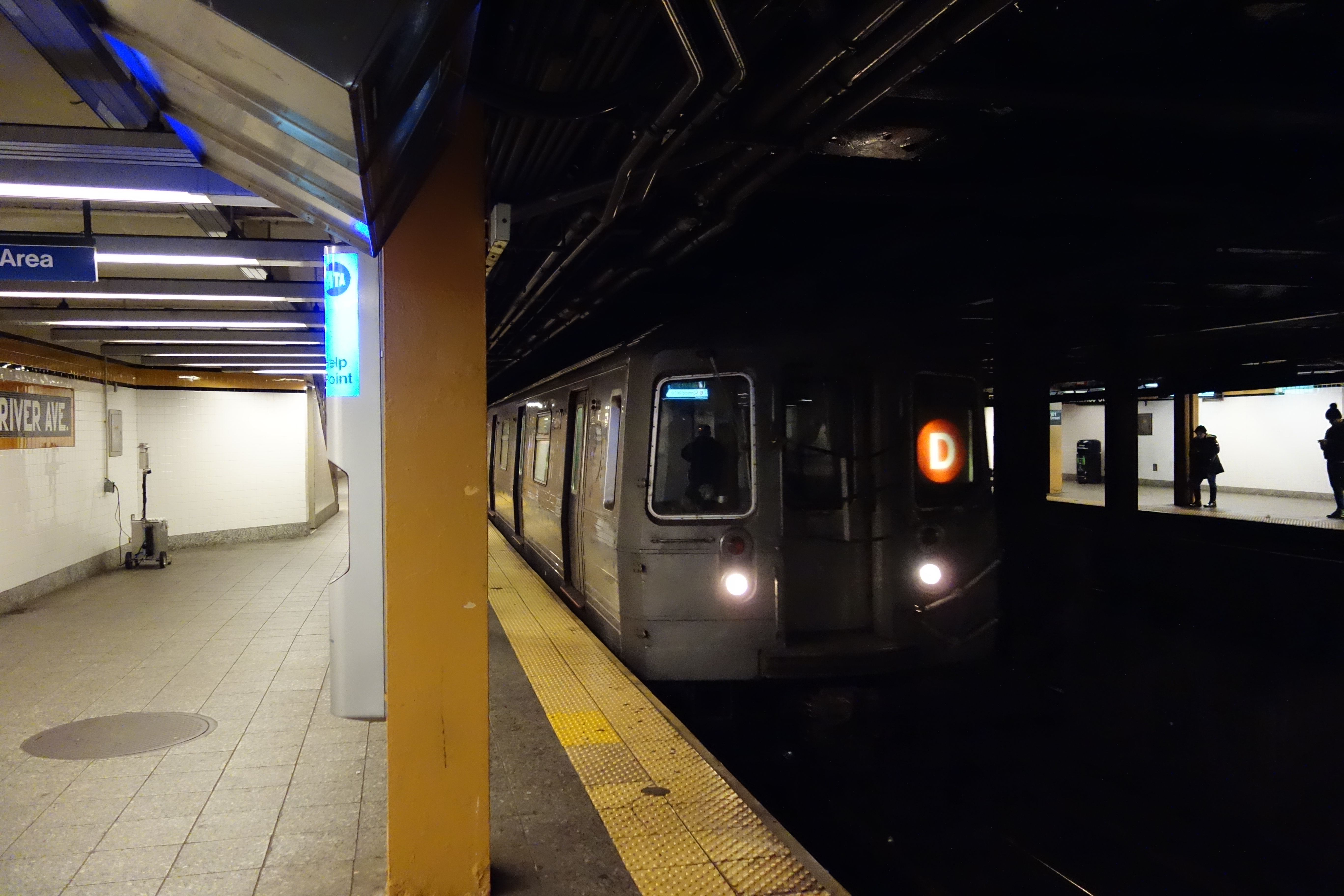 yankee stadium train station