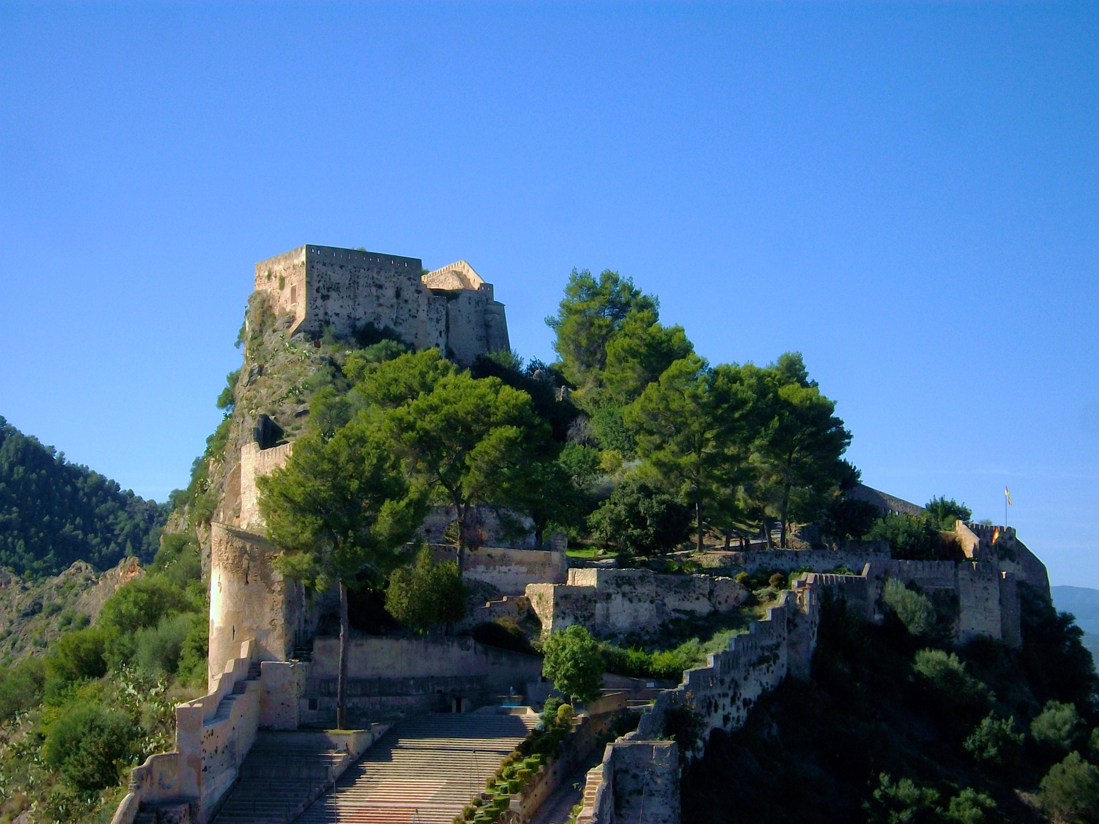 قلعة شاطبة الأندلسية الساحرة Caastell_de_X%C3%A0tiva
