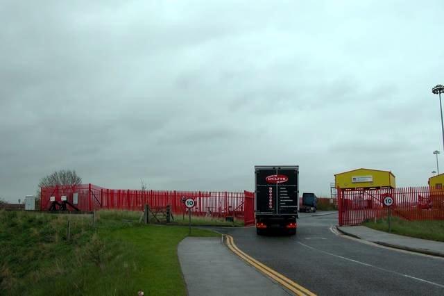 File:Entrance to the Wakefield Europort. - geograph.org.uk - 5362.jpg