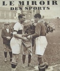 Une du magazine Le Miroir des Sports montrant le derby SC Fives - OL du 5 novembre 1933