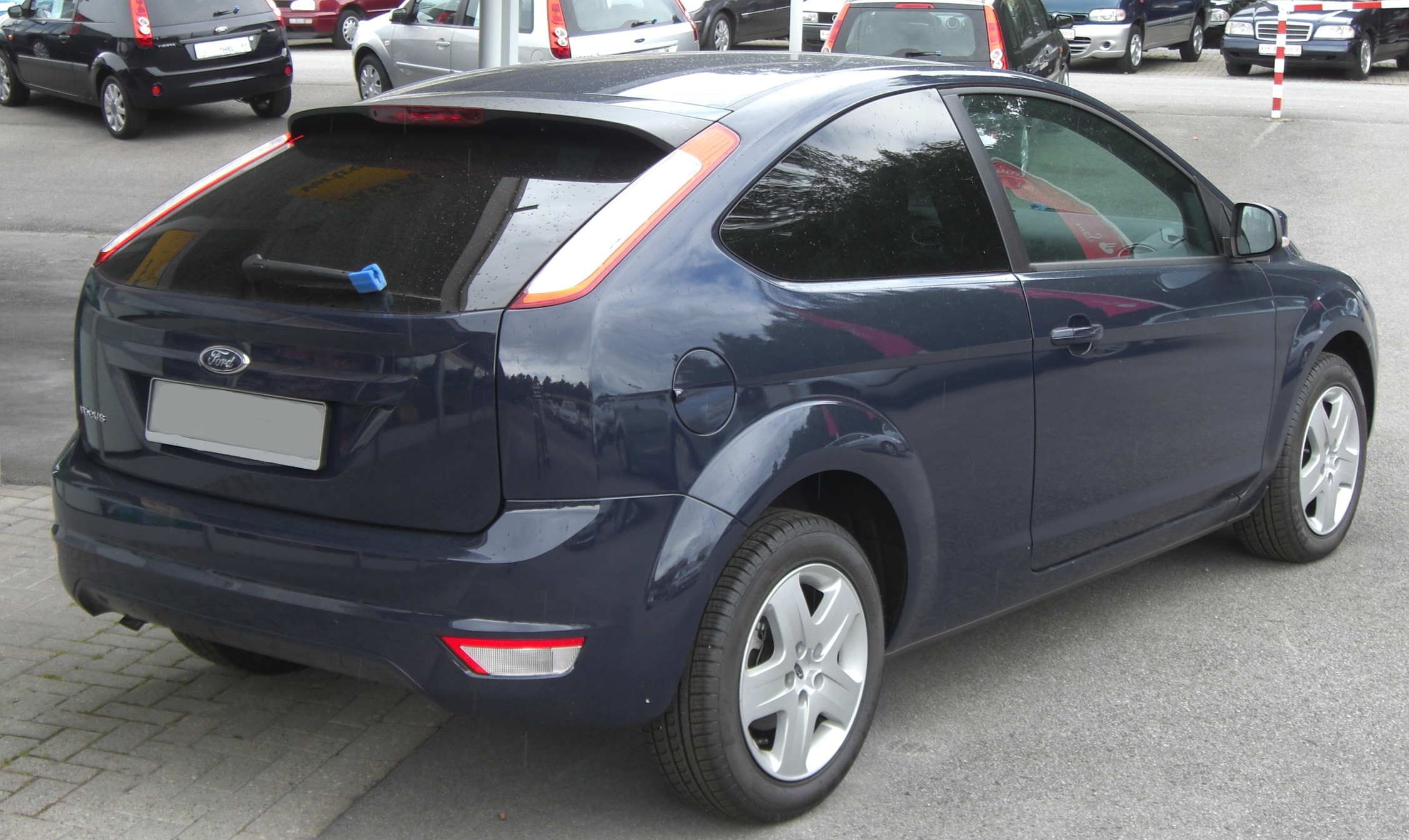 File:Ford Focus Mk3 Facelift R (cropped).jpg - Wikipedia