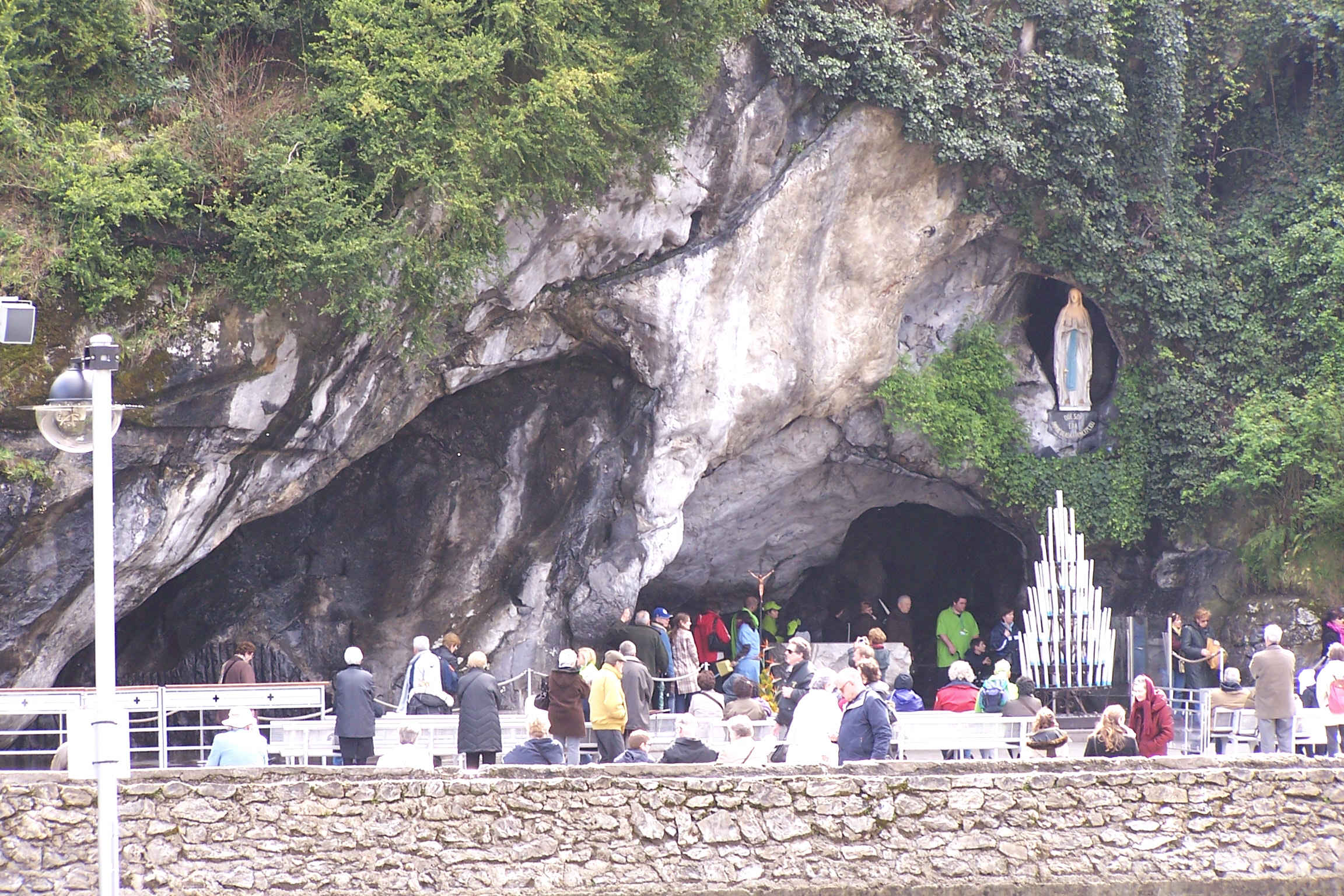 File Grotto Of Massabielle Lourdes Jpg Wikimedia Commons