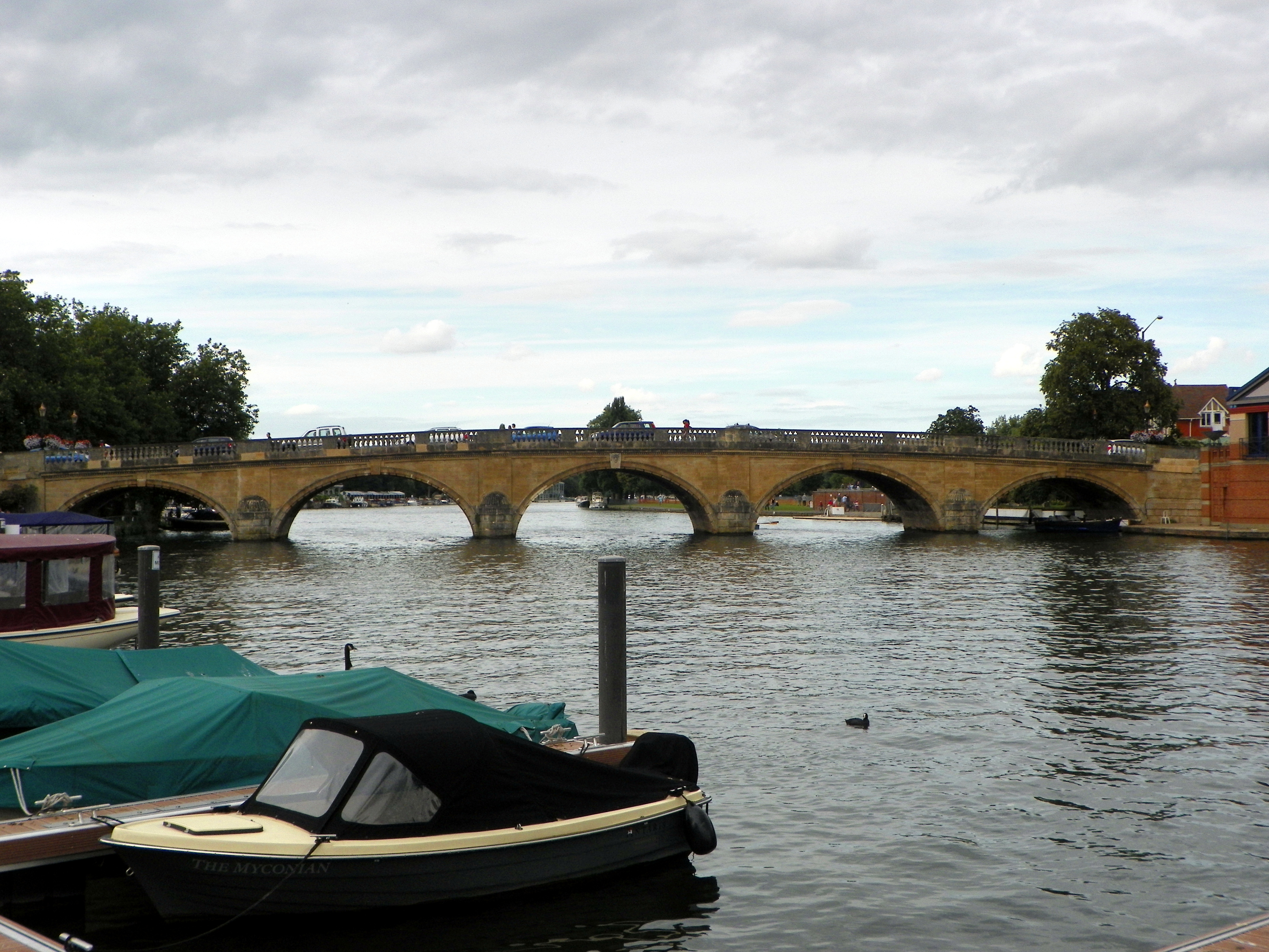 Река музей. Хенли-он-Темс. Henley on Thames. Музей реки и грёбли. Henley Thames Riverside.