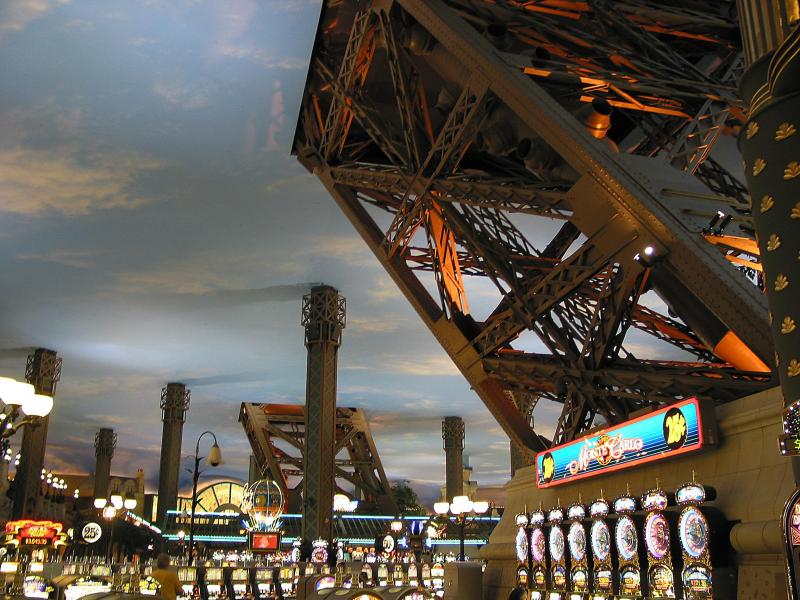 File:Inside the Paris Hotel & Casino, Las Vegas (1149488105).jpg