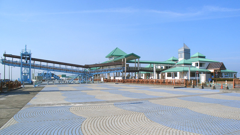 File:Kumamoto-Port ferry terminal 1.jpg