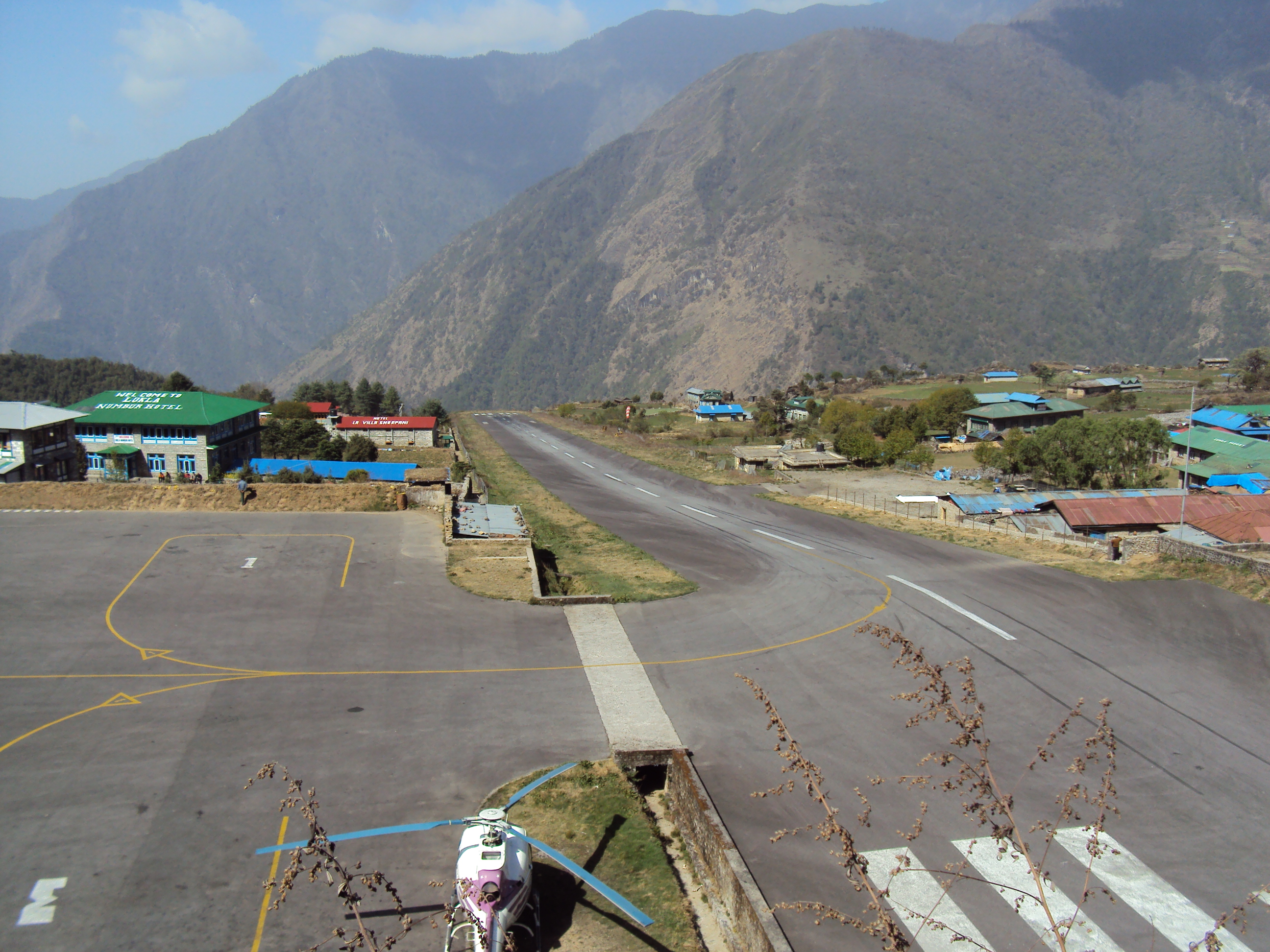 Lukla Airport April 2010.JPG