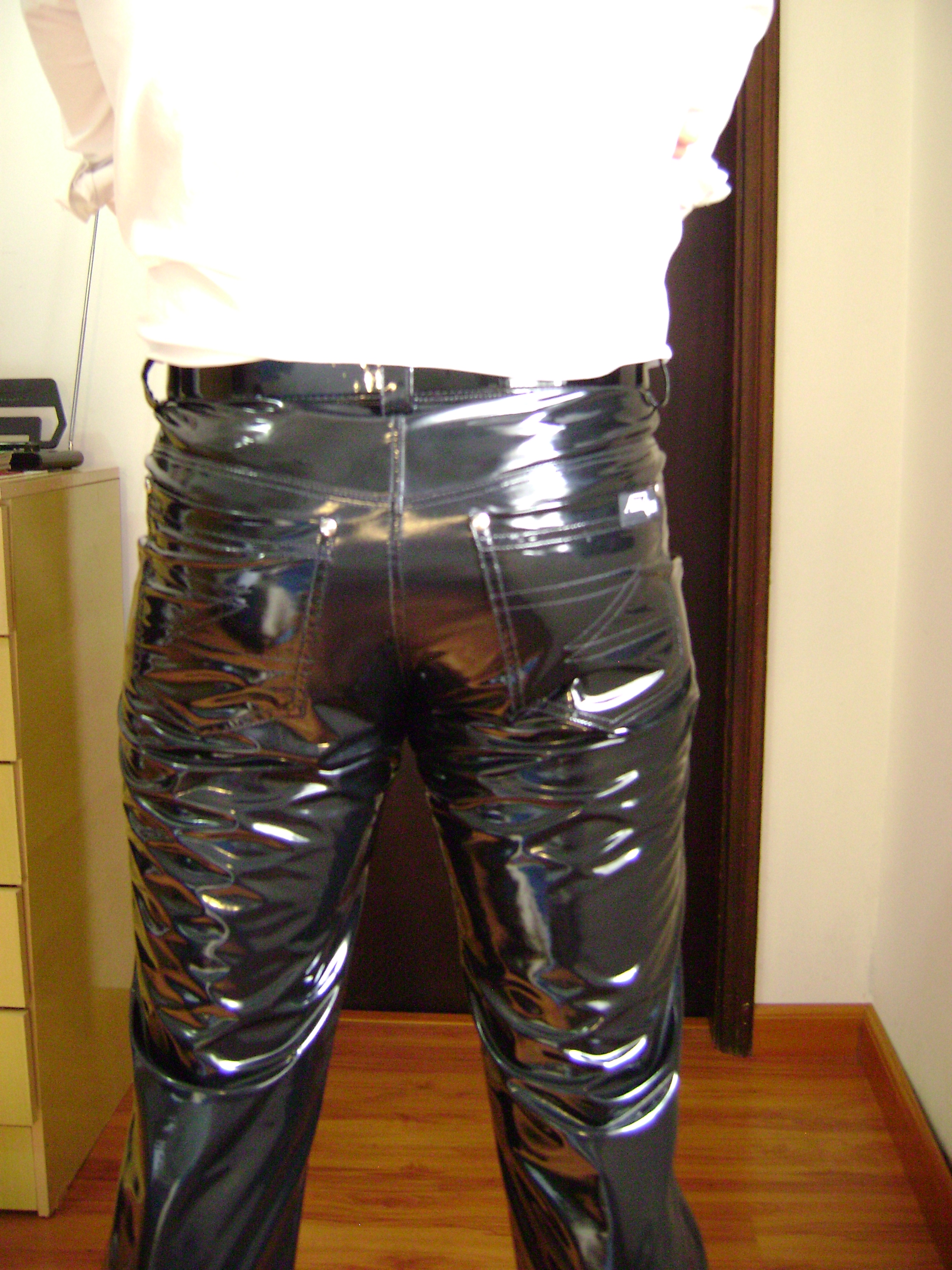 File:Men's black PVC pants 06.jpg - Wikimedia Commons
