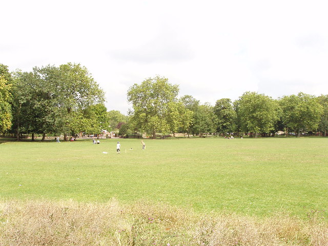 File:Queen's Park, Kensal Rise, London NW6 - geograph.org.uk - 38603.jpg