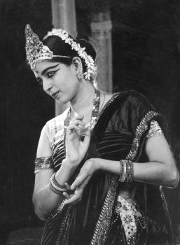 File:Rukmini Devi.jpg