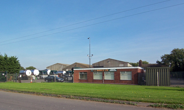 File:S.J. Barrick Ltd., Haulage Depot and Warehouses - geograph.org.uk - 982288.jpg