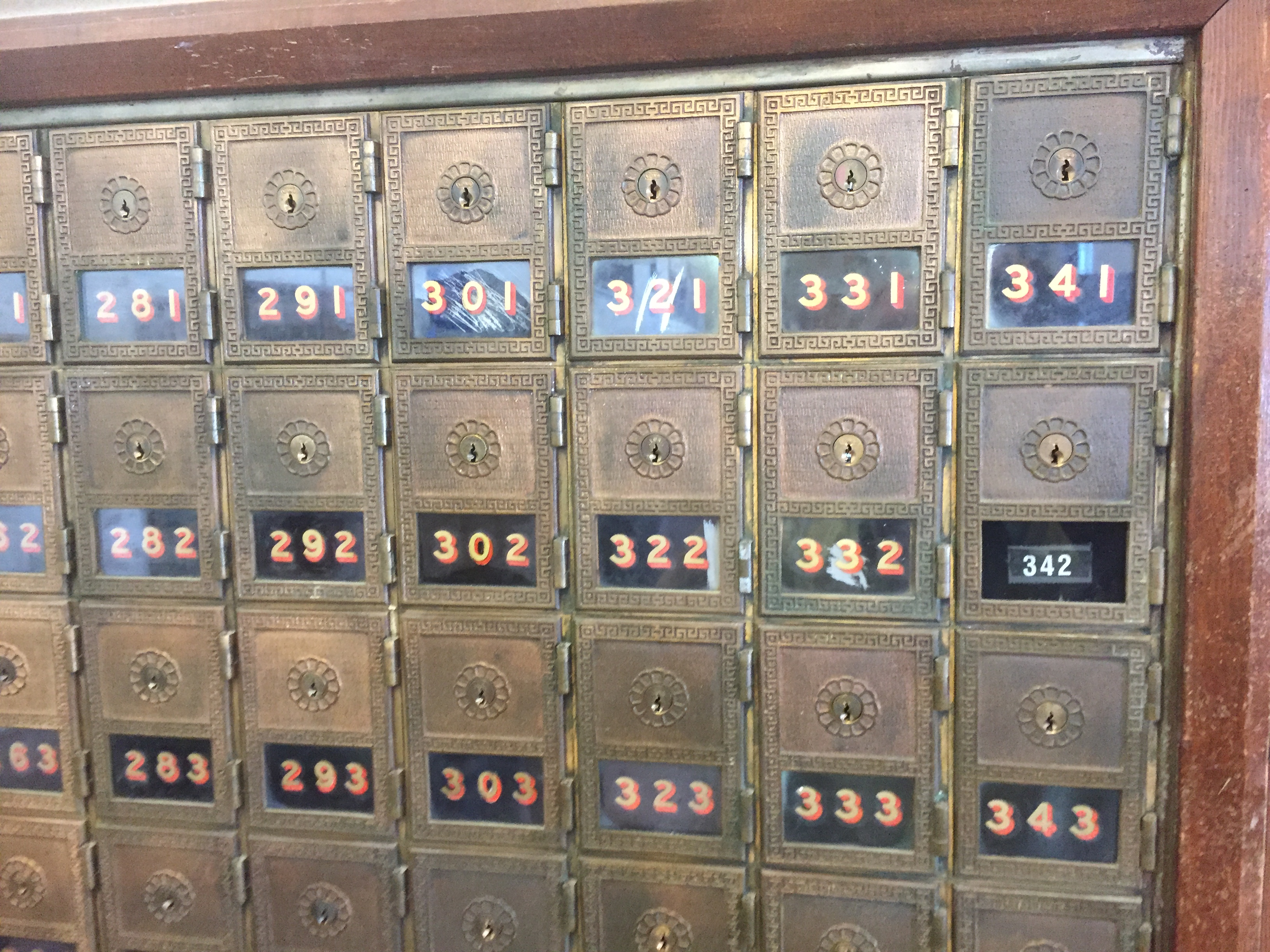 File:Vintage Mail Boxes.jpg - Wikimedia Commons