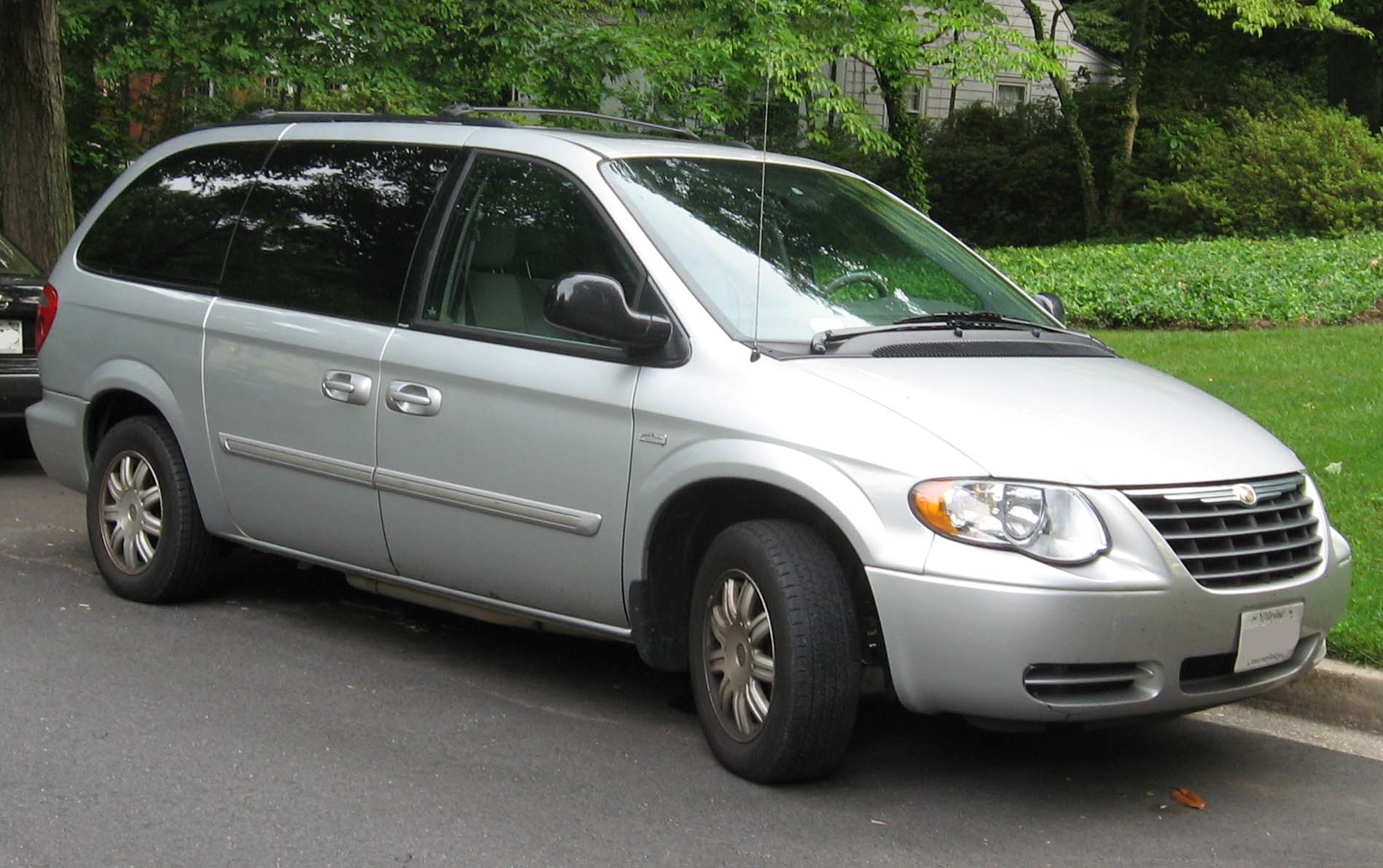 Chrysler town and country fuel type