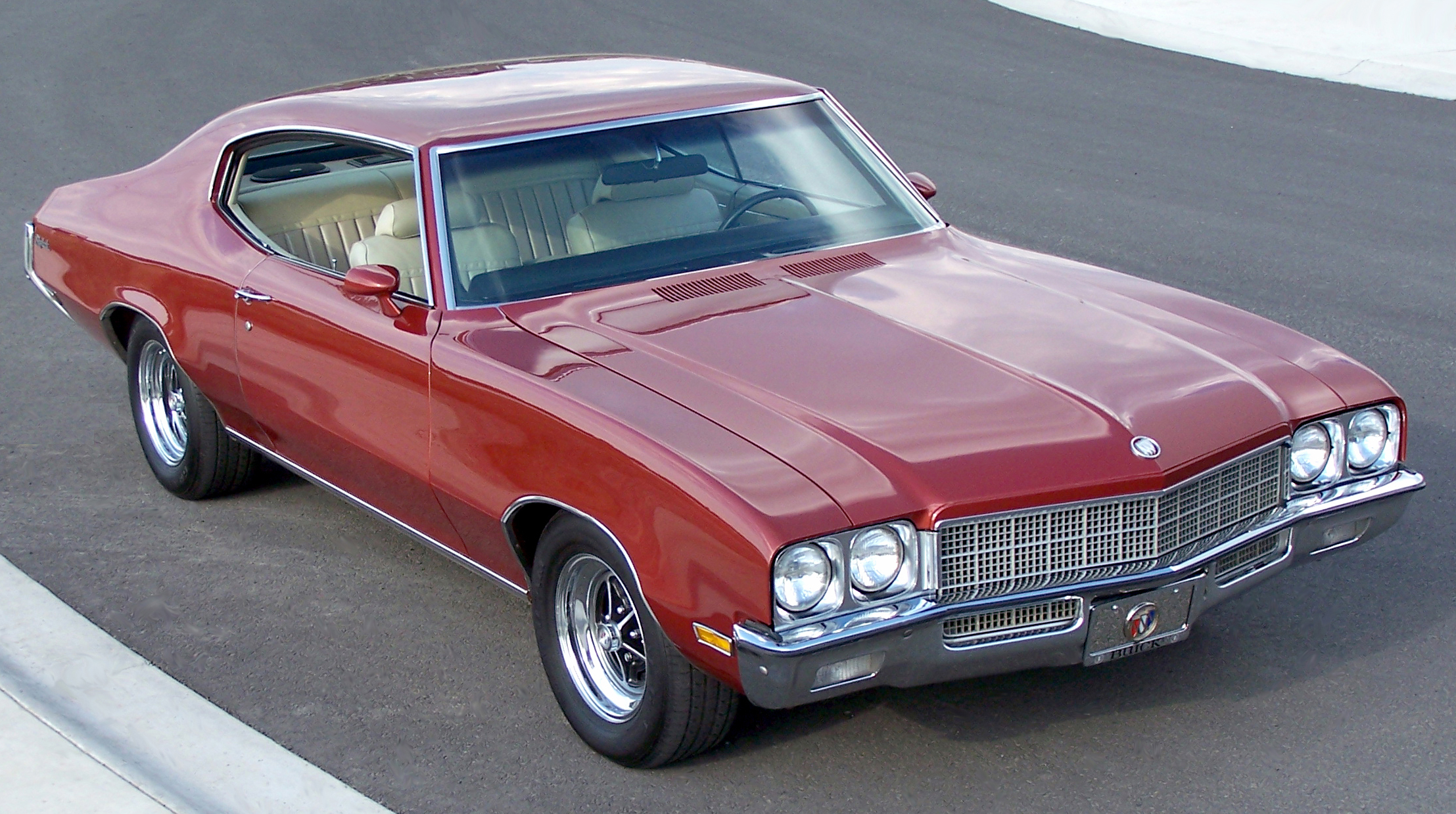 1972_Buick_Skylark_Front.jpg