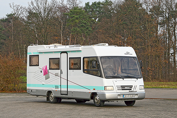 File:1992 VARIOstar700 2188 2098 Front+BFS.jpg