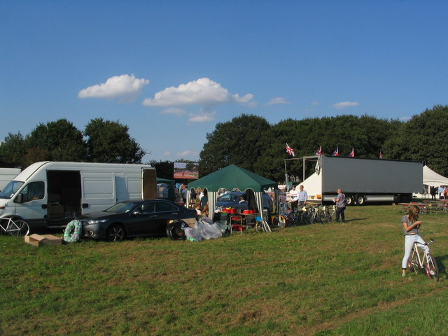 File:After the races - geograph.org.uk - 3621204.jpg