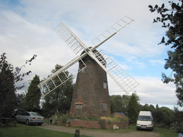 Berkswell Windmill - geograph.org.uk - 558106