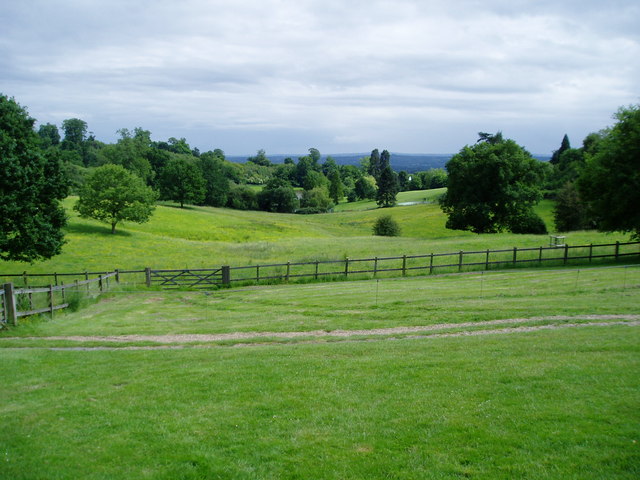 File:Chartwell estate - geograph.org.uk - 843586.jpg