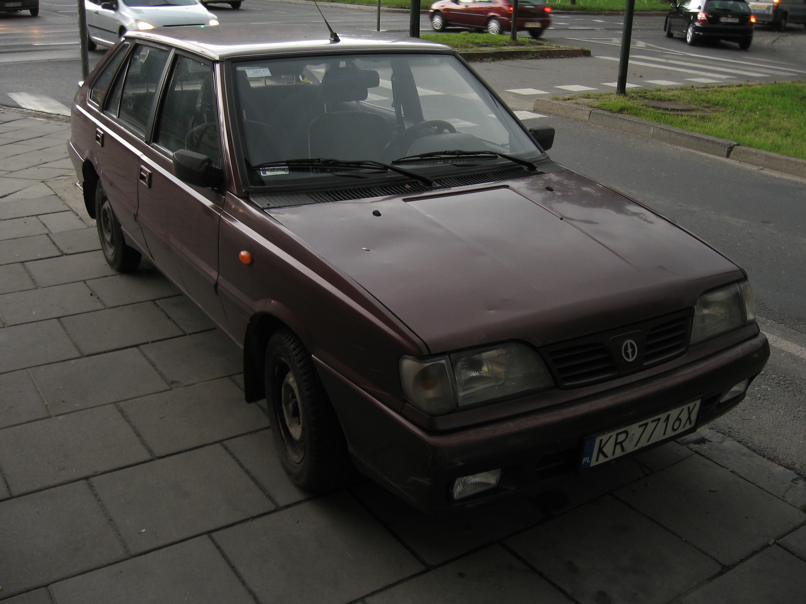 Машина 1986 FSO Polonez