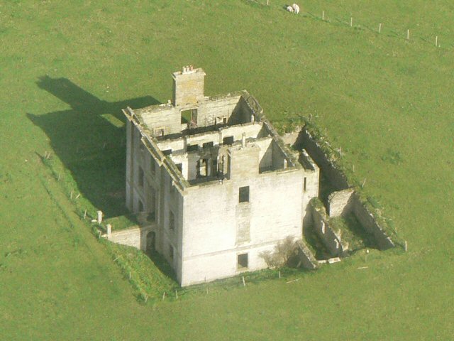 File:Geramount from the air - geograph.org.uk - 224589.jpg