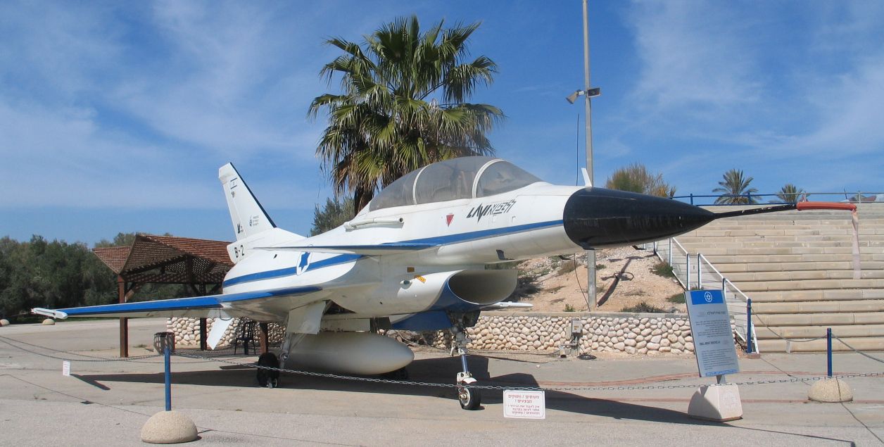 تعرّف إلى الصناعات العسكرية الإسرائيلية IAI-Lavi-B-2-hatzerim-1